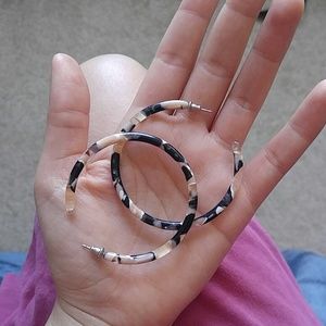 Large abalone resin hoops